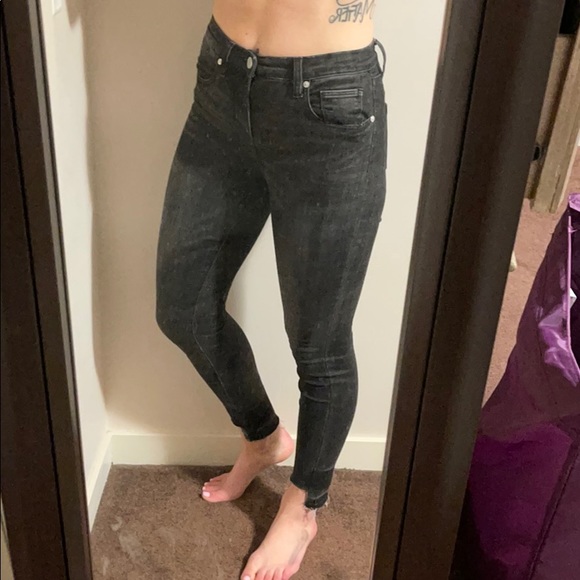 Blanknyc crybaby jeans - Picture 3 of 3